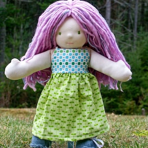Sofortiger PDF Download Waldorf Puppe oder American Girl Doll Pull On Dress Schnittmuster und Tutorial