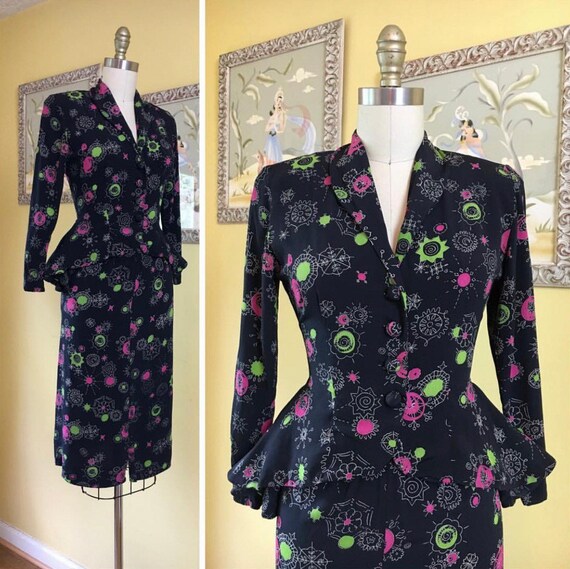 1940s Amazing Abstract Novelty Print Skirt & Jacke