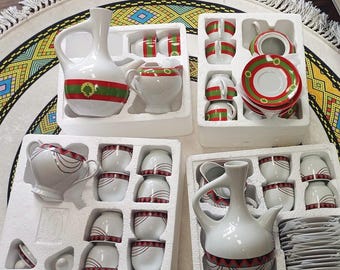 エチオピア　コーヒー　コーヒーポット　ジャバナ　コーヒカップセット Ethiopian Coffee Set- Jebena, Sini Cups & Saucers - Etsy 日本