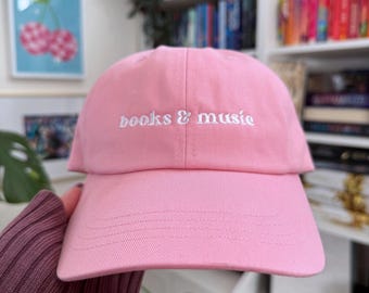 Gorra de libros y música, gorra bordada, gorra para amantes de los libros, gorra para amantes de la música, gorra para amantes de los libros, gorra bordada para lectores, gorra de papá para lectores