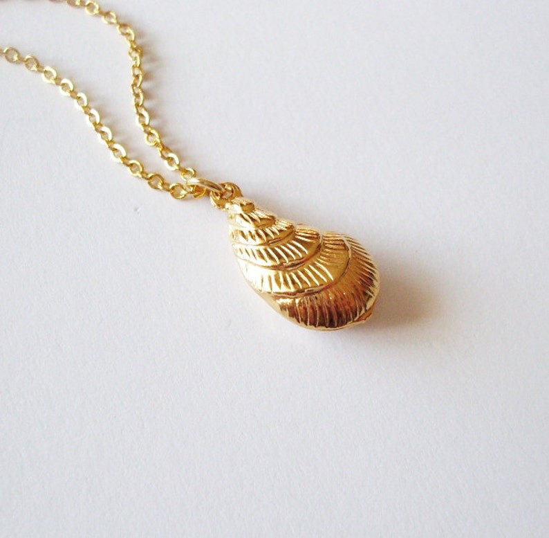 Gold Oyster Necklace Sea Shell Jewelry Seashell Charm Mermaid Etsy