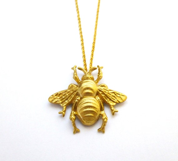 Vurchoo Silver Bumblebee Necklace | Precious Sparkle