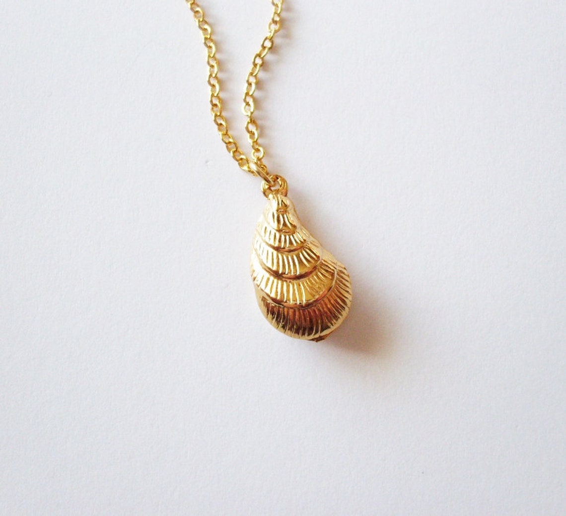 Gold Oyster Necklace Sea Shell Jewelry Seashell Charm Mermaid Etsy