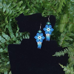 Mexican Beaded Earrings / Huichol Earrings / Multicolored earrings / Chaquira Earrings.