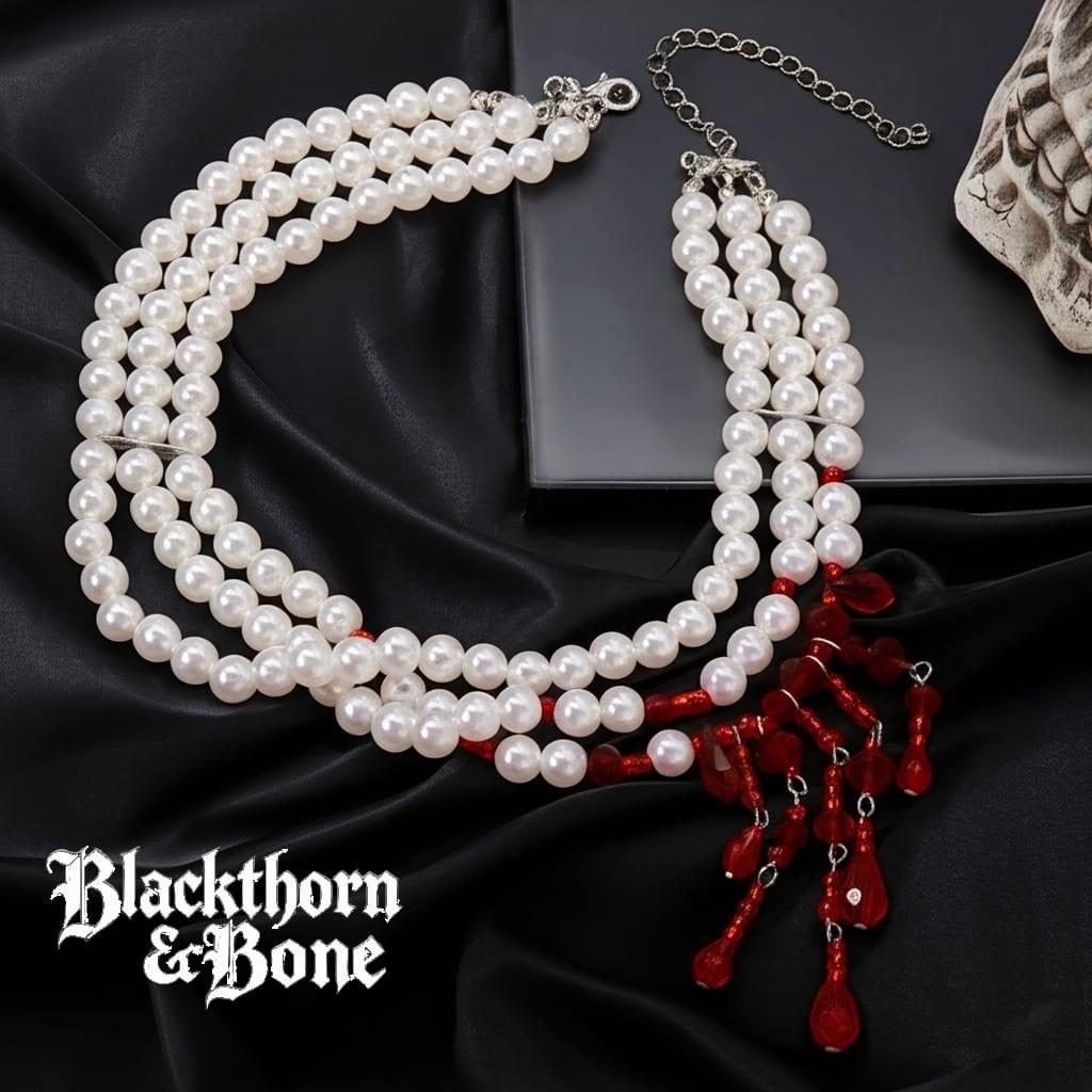 Bloody Pearl Choker – Gothic Jewelry, Elegant Horror-Inspired Necklace, Perfect for Halloween, Cosplay,Vampire Aesthetic,Alternative Fashion