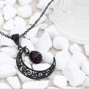 Blut Mond Halskette | Gothic Lunar Crescent Moon Schmuck | Vampir Slayer Fantasy Ästhetik | Wicca, Witchcraft, Okkulter & magischer Schmuck