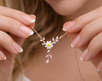 925 Sterling Silver Daisy Necklace, Dainty Flower Pendant, Minimalist Floral Jewelry, Ivy Daisy Necklace Gift for Her