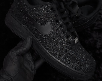 Benutzerdefinierte schwarze Glitzer-rote Unterseite Air Kraft 1, Benutzerdefinierte Air Kraft 1, Benutzerdefinierte Glitzer Air Kraft 1, Benutzerdefinierte Bling Air Kraft 1, alle Größen verfügbar