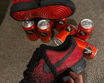 Air Force 1 personalizadas con purpurina negra y roja, Air Force 1 personalizadas con cordones, Air Force 1 personalizadas con purpurina, Air Force 1 personalizadas con brillo, todas las tallas disponibles