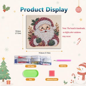 Puede incluir: Un kit de pintura de diamantes con un tablero cuadrado con dise&ntilde;o de Santa Claus que mide 19,6 cm por 19,6 cm. El kit incluye bolsas de diamantes etiquetadas, un bol&iacute;grafo rosa, una bandeja de pl&aacute;stico verde y un cuadrado de pasta adhesiva rosa.