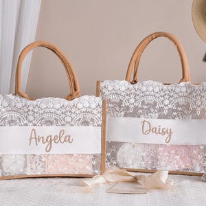 Personalized Bridesmaid Gift Bag with Handle,Custom Burlap Gift Bag,Bridal Shower Bag,Wedding Gift for Her, Christmas Gift Bag,Birthday Gift