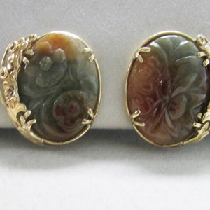 Vintage Estate Mid Century Ming's of Honolulu Decorative 14K Gold Translucent Multicolored Carved Jade Earrings