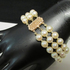 Vintage Estate 14K Filigree Clasp Three Strand Hand Knotted High Luster White Pink Baroque Pearl Bracelet