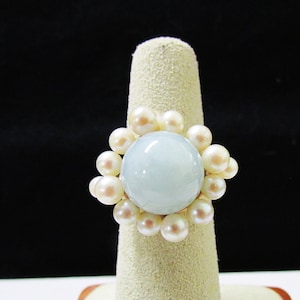 Vintage Estate Mid Century Ming's of Honolulu 14K Gold Thick Light Green Jade met Pearl Halo Accent Ring