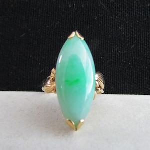 Vintage Estate 14K Gold Translucent Green White with Apple Green Veining Marquise Cut Jade Ring