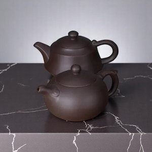 Classic Yixing Clay Teapot – Zhu Mud Xishi Style Kettle with Filter, Chinese Gongfu Tea Set Accessory