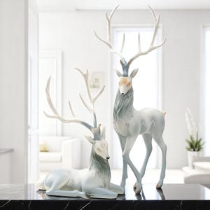 Resin Deer Statue – Nordic Reindeer Figurine for Living Room, Office, or Holiday Home Decoration