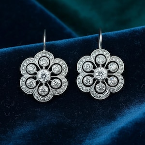 ヴィンテージスタイルのアールデコ調イヤリング、フローラルハローイヤリング、レバーバックダングルイヤリング、透かし細工のフィリグリーイヤリング、アンティークウェディングイヤリング