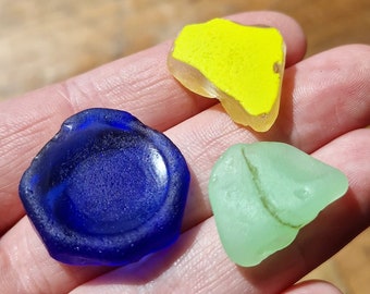SEA GLASS TRIO | U.V. Green | Yellow Multi | Cobalt Blue | Rare | Scottish Sea Glass | Jewelry Supplies (12172)