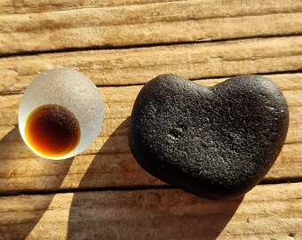 SEAHAM PAIR | Fisheye & Heart | Pontil | Jewelry Quality | English Sea Glass | End of Day  | Scottish Beach Finds (11580)