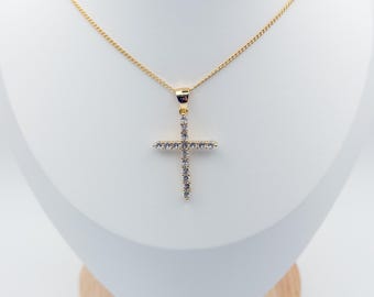 18K Oro Laminado 18K Gold Plated Cross Pendant Necklace: Zirconia Religious Jewelry