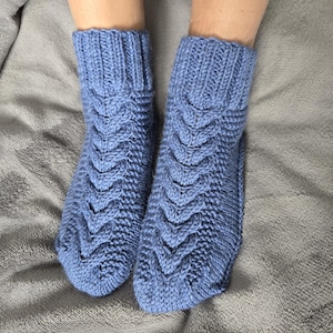 Pantufas de tricô à mão, meias de tricô para sofá, meias de tricô, meias confortáveis, pantufas feitas à mão, meias pantufas, malha grossa, pantufas de lã