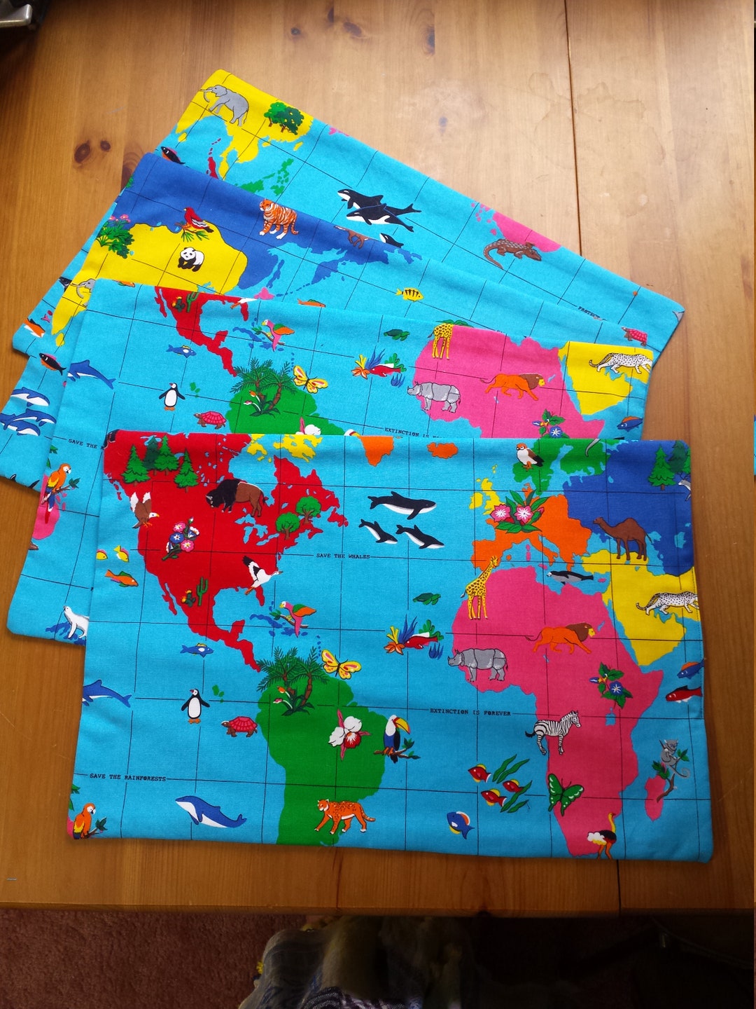 Placemats Love the Earth Save the Wildlife Map of the World Set of 4
