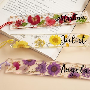 Personalized Pressed Flower Bookmark,Birth Flower Resin Bookmark,Floral Handmade Bookmarks,Book Accessories,Reader Gift,Gift for Her