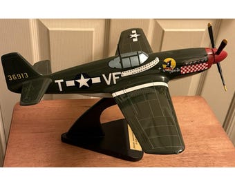 USAF North American B-51B Mustang Shangri-La Desk Top WW2 Model 1/24 SC Airplane