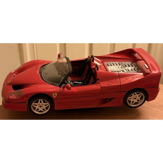 BURAGO CLASSIC 1995 FERRARI F50 Diecast 1/18 Scale Model Car (made