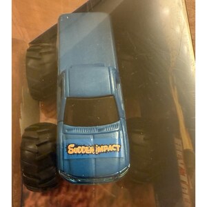 vtg mattel hot wheels rev tredz Monster jam SUDDEN IMPACT truck rev n go 2001 image 9