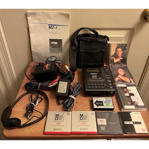 SONY MZ-1 MD Minidisc Walkman Portable Recorder Bundle W