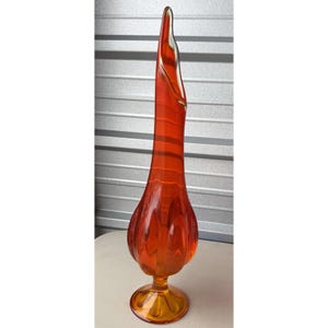 Vintage Viking Glass Vase Epic Six Petal Persimmon Amberina Swung 19&quot; Tall