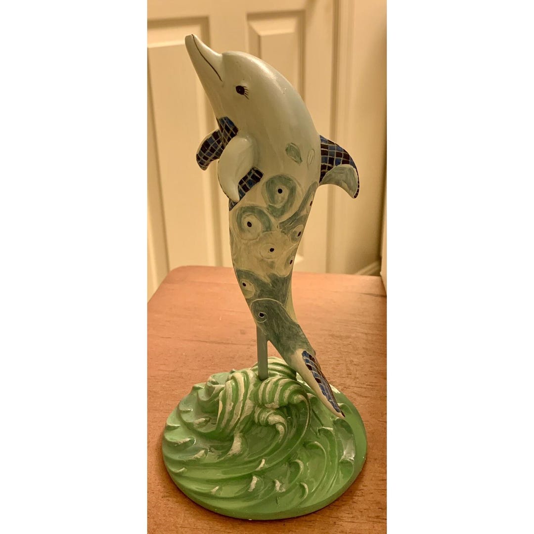 2003 Dolphins Around Town Beach Statue 8