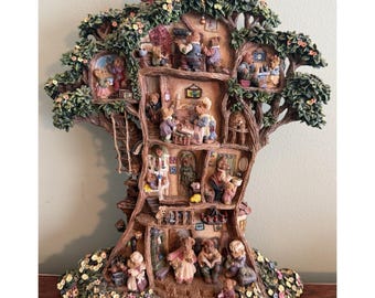 Vintage Boyds Bears Danbury Mint Tree House Four Seasons Treehouse