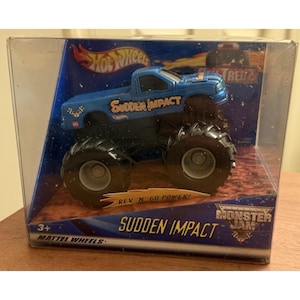 vtg mattel hot wheels rev tredz Monster jam SUDDEN IMPACT truck rev n go 2001 image 1