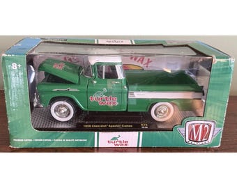 1958 Chevrolet Apache Cameo 1/24 Skala Diecast av M2 Machines "Turtle Wax"