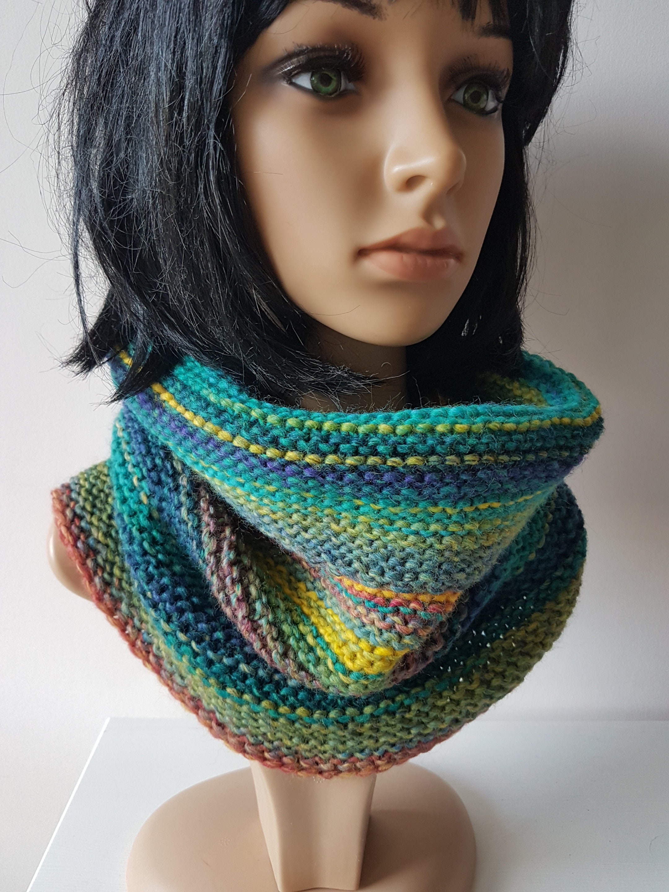 Hand knit cowl, wool neck warmer, scarf