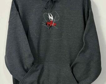 Hollow Knight Silksong : Hornet -- Sweat à capuche / sweat-shirt brodé fait maison (personnalisable / personnalisable)