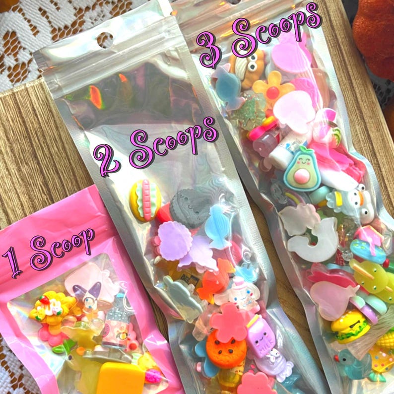 All Three Sizes of Scoops of Resin Toys Packaged