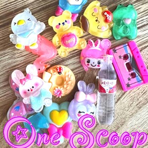 1 Scoop of Resin Toys