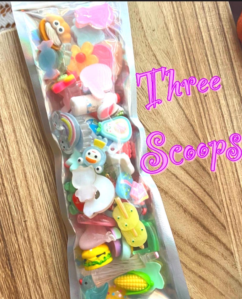3 Scoops of Resin Toys Packaged