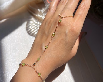 Cadena de mano de peridoto (relleno de oro de 14 quilates / peridoto) Piedra natal de agosto