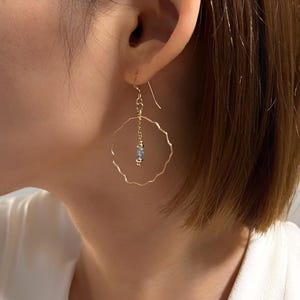 Aquamarine Momona hammered hoop dangle earrings (14K gold filled / Aquamarine) Birthstone of March