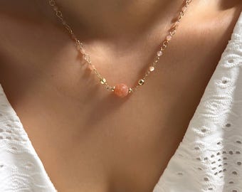 Peach moonstone Mikoto necklace (14K gold filled / Peach moonstone)