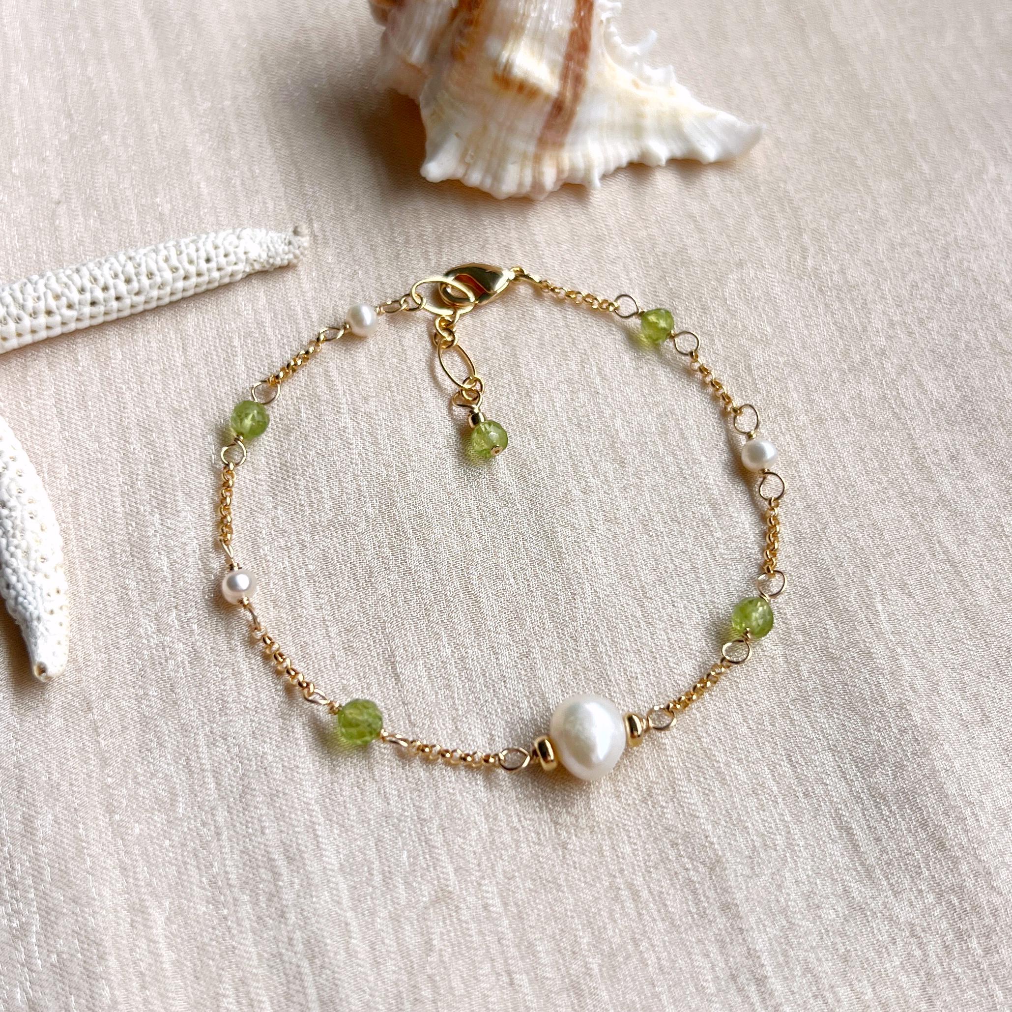 14KGF ペリドットと淡水パールのブレスレット 14KGF ペリドットと淡水パールのブレスレット | iichi 日々の暮らしを