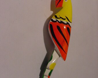 Vintage Wood Parrot Brooch    2011 - 1765