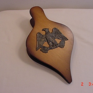 Vintage Americana Wood Fire Fan Wall Pocket With Bald Eagle Symbol   18 - 1169