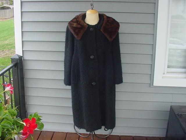 【BAON】[unisex] Relco quilt string fleece collar long coat Vintage Berroco's Curlinda Textured Black Boucie Wool Swig