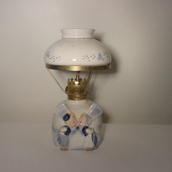 Vintage Miniature Holland Theme Ceramic Oil Lamp - Missing The Glass Chimney  23 - 307